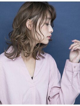 シャンプー 本庄店(SHAMPOO) 軽やかさ満点のレイヤードミディ