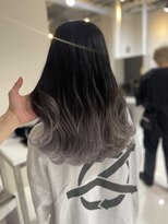 アライブ ハラジュク(ALIVE harajuku)&nbsp;ホワイトシルバーグラデーションryota