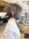 30代、40代/丸みくびれショートボブ×白髪染めハイライト/大宮