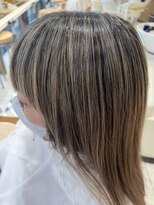 プラスシー(+C)&nbsp;根元が伸びても気にならない地毛にハイライト/福岡ハイライト