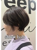 丸みショートボブ