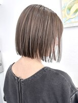 ハーツ(Heart's)&nbsp;40代50代60代/脱白髪染め白髪ぼかしハイライト/パツッとボブ