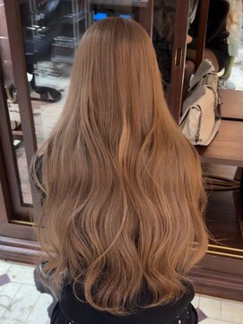 スリー(three) ハイトーンベージュ