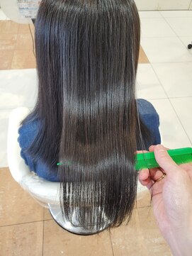 アッシュ 二俣川南口店(Ash) 30代40代50代/ロングストレート/縮毛矯正