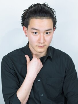 ブロートーキョーバーバーショップ 神田店(Bro Tokyo BARBERSHOP) テーパーフェードパーマスタイル