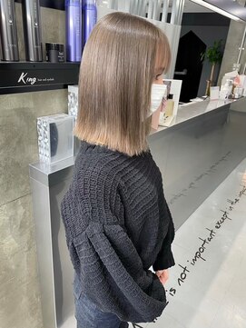 キング(K!ng) 縮毛矯正髪質改善ハイライトレイヤーカット枚方美容室エクステ