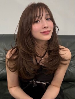 【表参道駅徒歩5分】“顔まわりで盛れる”抜け感レイヤー。　