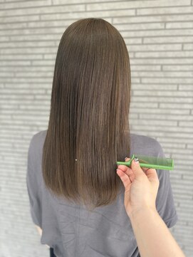 ルル 宇都宮(Loulou) ブリーチなしダブルカラー×オリーブベージュ