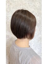 シュガービー(SUGAR-B)&nbsp;白髪ぼかし×ラベンダーベージュで叶える大人ショートボブ