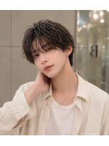 ベル 新宿(Belle)&nbsp;メンズパーマ　スパイラルパーマ　韓国ヘア　メンズカット　新宿