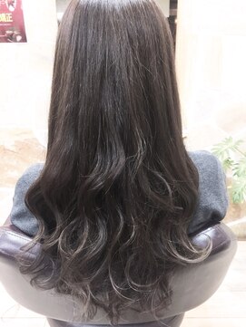 ビューティークラブジェイ アルパーク前店(Beauty club.J) グレージュカラーゆるふわロング