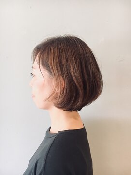 トレパルッキエーレサカイ(tre parrucchiere sakai) 〔-tre-〕ニュアンスボブ