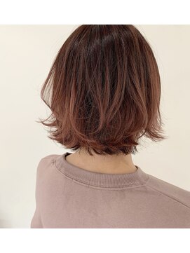 デフィー(DEFY) 外ハネボブのカシスカラー