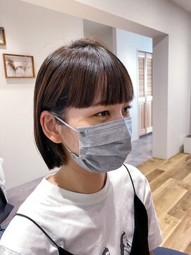 スナオ(sunao) 切りっぱなしボブ×グレージュカラー