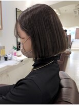 インビテーション(invitation)&nbsp;オリーブグレージュ×ミニボブ