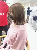 ハイライト×ボブ×くすみベージュ