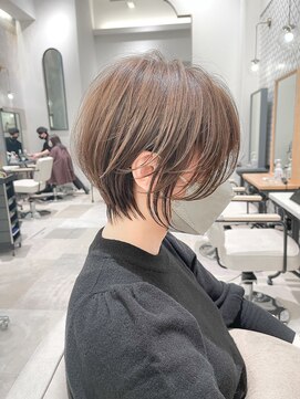 ハルキミナト ジャパン ヨコハマ(HARUKI MINATO japan YOKOHAMA) レイヤー大人ショート20代30代40代50代オリーブグレージュ