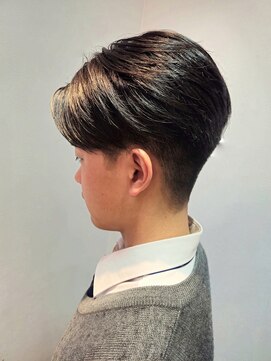 デンパツクラブ 美膳(DENPATSU CLUB) ツーブロック×センターパート