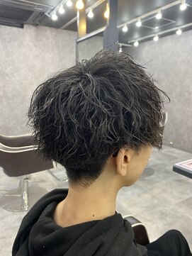 ライズトーキョー 土浦店(RISE TOKYO) 刈り上げ低め緩めツイストパーママッシュ！セットも超簡単！