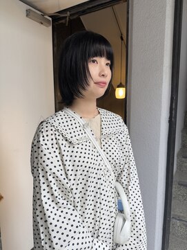 ノフ(knof) レディースショートボブ × 顔周りレイヤー × 地毛風カラー