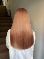 サンク 原宿 表参道(cinq) 原宿ブリーチカラー顔周りレイヤーカットミルクティーベージュ