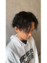 ポリマン 西新井(poliment) 強めカールのツイストスパイラル×センターパート