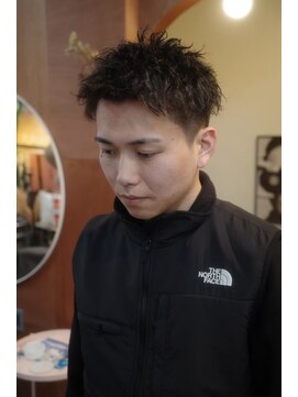 エディ(Edy) メンズスパイキーショートツイストピンパーマ刈り上げ眉毛カット