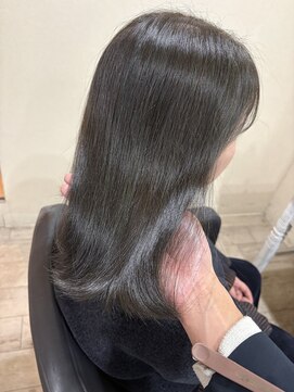 ユラ(YURA) 髪質改善カラー　オリーブグレージュ　【姫路/姫路駅/韓国風】