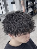 オーバル ジングウマエ(OVARL jingumae)&nbsp;波巻きパーマシャドウパーマフェザーパーマサーフカール