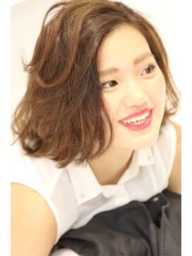 クラメール 黒崎コムシティ店(Kraemer) ハイライトローライトでグレイジュ感