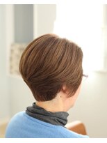 カメリア (camellia)&nbsp;[Camellia]石岡シュウイチ ミセス前下がりショート