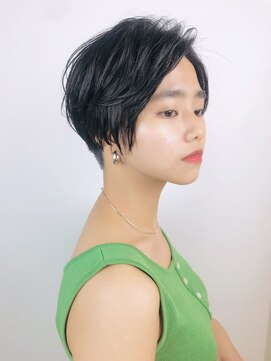 レンジシキチジョウジ (RENJISHI KICHIJOJI) クールな刈り上げショート 【RENJISHI】