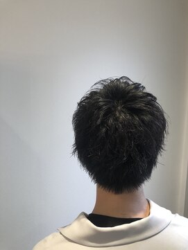 キー(KEY) 夏のスッキリマッシュメンズスタイル