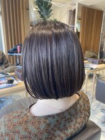 キャリ(CALI) パツンとナチュラルストレート　田町・三田・美容室・CHIAKI