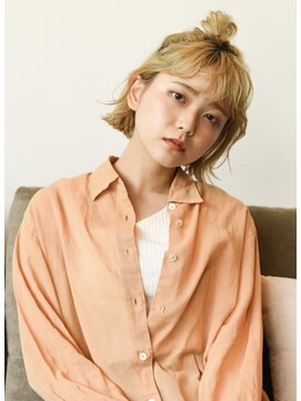 ラビリンス(Labyrinth) カジュアル大人のお団子アレンジ