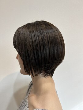 ブル(Bull) くびれショートスタイル