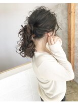 ニド(2do)&nbsp;カジュアルポニテールアレンジ
