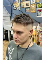 パール(PEARL)&nbsp;スキンフェード×アップバングショート