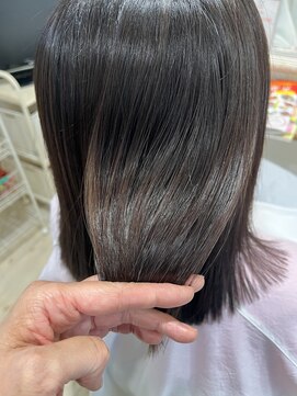 美容室ノア 自然な縮毛矯正