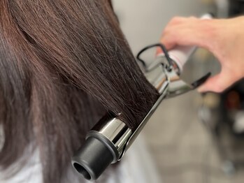 リーベル(liber)の写真/一人のスタイリストが仕上げまで担当！髪のお悩みや要望をじっくりお伺いして、理想のスタイルへ。
