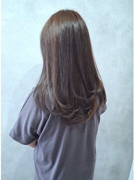 ルシードスタイルビギン(LUCIDO STYLE BEGIN) グレージュ×セミロング