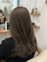 ルヴェール 茜部店(Le Vert)&nbsp;オリーブブラウン×レイヤーセミロング