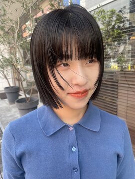 リリックス(Lyrics) ネイビーブラック/ぱつっとラインボブ