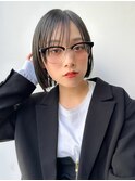 暗髪×ミニボブ　プラチナストレート