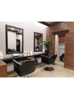 白髪ぼかし×ショートヘアはお任せください♪大人女性向けのお悩み解決サロン◎【札幌/狸小路】