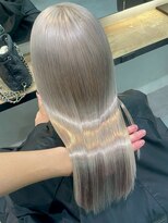 ベレーザ 渋谷(BELEZA)&nbsp;16057ブリーチ＆ダブルカラーパールベージュホワイトアッシュ