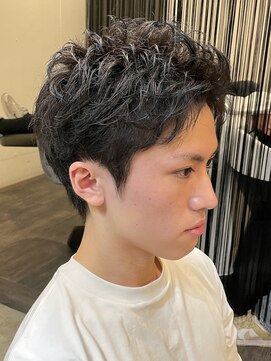 ジュンヌオム リンカラン(Jeune Homme LINGKARAN) スパイキーショート