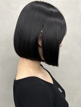 ロイ(Roi) 前下がりボブ 顔周り 髪質改善