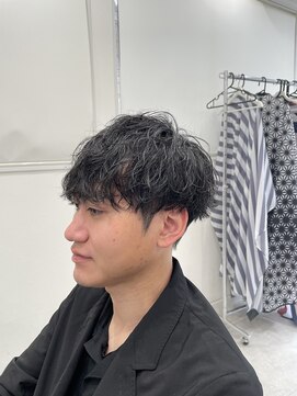 キューカンバー(CUCUMBER) メンズ【ツイストスパイラルパーマ】