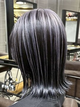 アルカナ 明治神宮前原宿(ARCANA) 表面カラー　シルバー　グレージュ　デザインカラー